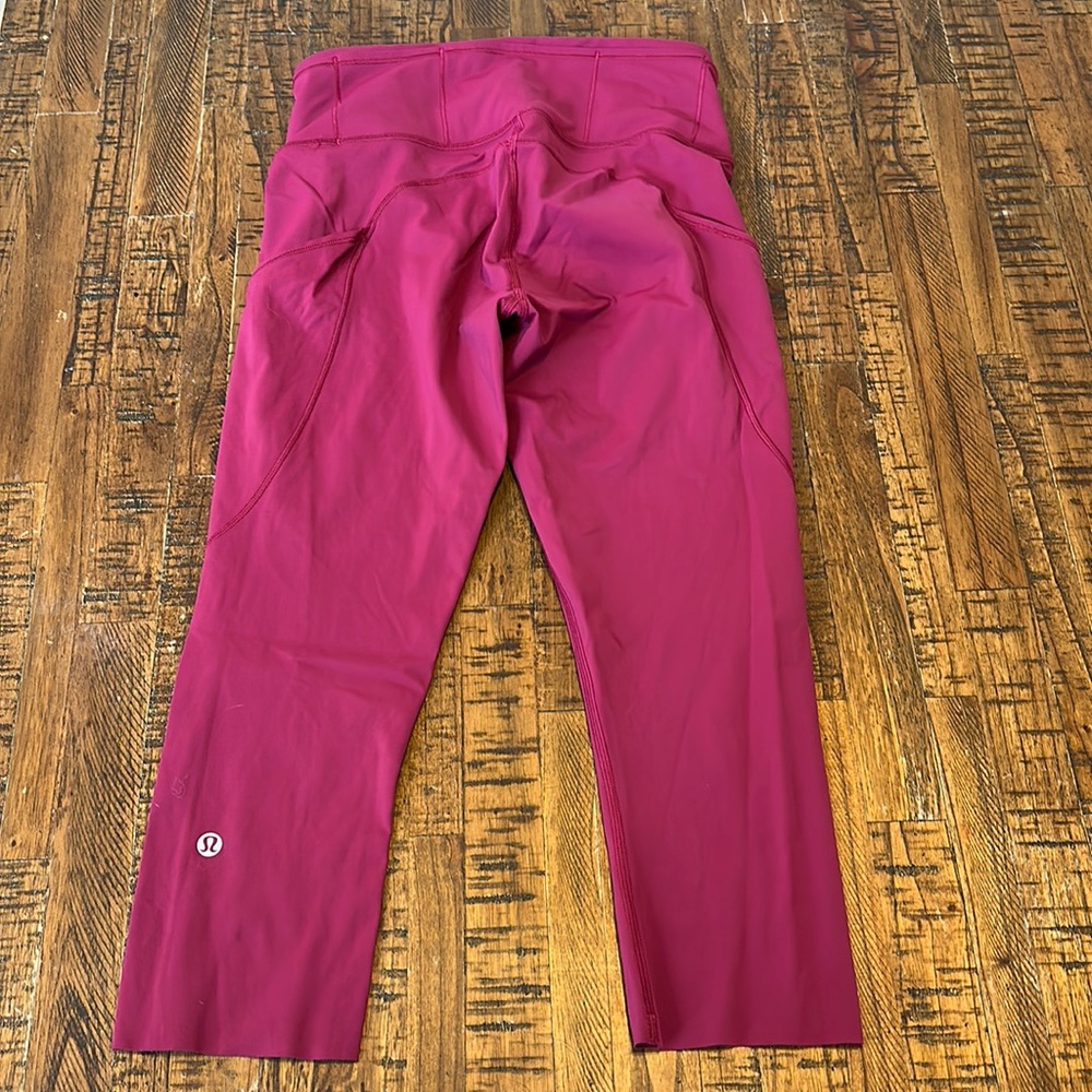 Size 4 Lululemon 3/4 length leggings